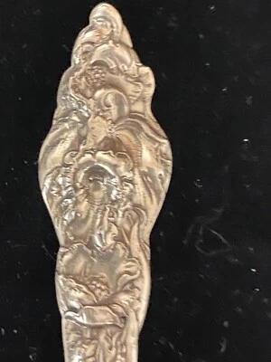 CUBIERTOS DE PLATA ESTERLINA REED AND BARTON SEIS FLORES RARA CUCHARA DE BAYAS PARA SERVIR Foto 1 de 4