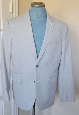 Express Men's Athletic Fit Light Gray And White Sport Blazer Size 42R - Image 1 of 4
