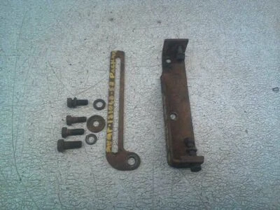 Juego de soportes de generador de 4,7 L para cupé Packard 200 1952 Foto 1 de 4