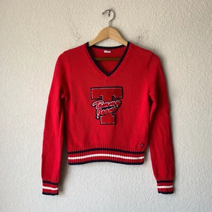 TOMMY HILFIGER Varsity Pullover Sweater Youth Girls Sz L Red Knit V-Neck Preppy - Picture 1 of 9