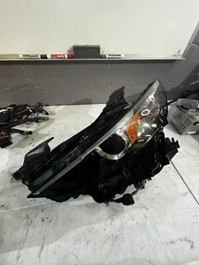 2019 2020 MAZDA 3 DRIVER SIDE HID HEADLIGHT - Picture 1 of 6