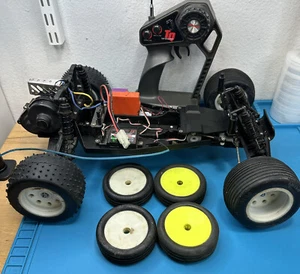 VTG TRAXXAS RUSTLER 2WD RC CAR TRUCK ROLLER Parts Or Repair Please Read. - Picture 1 of 19