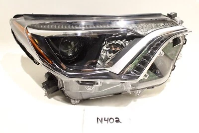 Nuevo OEM Genuino Toyota Rav4 Faro Faro Luz Lámpara 2016-2018 Rav 4 Chip Mount Foto 1 de 4