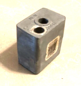 Camp Johnson Evinrude Zinc Anode 393023 (two holes) - Picture 1 of 6