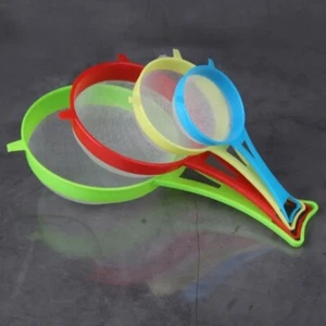 4Pcs/Set Fine Mesh Flour Sieve Plastic Colander Scoop Strainer Tea - Picture 1 of 12