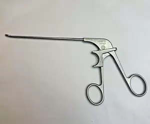 Acufex 011021 2.7mm Arthroscopic 2.7mm Alligator Grasping Forceps Curved Up - Picture 1 of 7