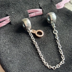 S925 Rose O Crown Moments Safety Chain Charm **Please Read** - Picture 1 of 4