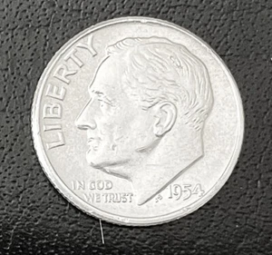 1954-P 10c SILVER Roosevelt Dime. UNC.  (R007) - Picture 1 of 2