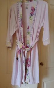 DRESSING GOWN - Picture 1 of 6