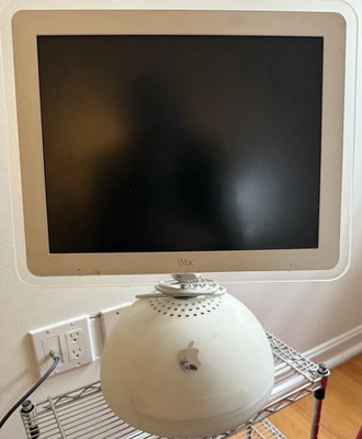 Apple iMac M6498 G4 M7677LL/A 2002 15" computer desktop solo unità bianca. AS-IS - Immagine 1 di 4