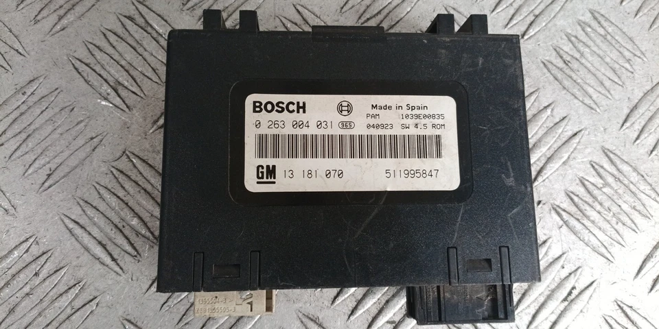Opel Vectra C PDC Control Module 13181070 0263004031 ID51005 - Imagen 1 de 3