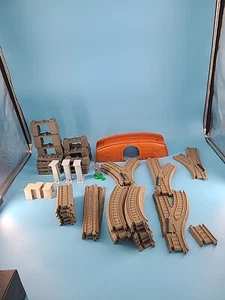 Lote de 52 piezas de pista Thomas and Friends - Imagen 1 de 8
