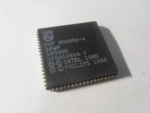 PCF80C552-4 16WP Single-chip 8-bit MCU ROMLESS PLCC68 PHILIPS - Picture 1 of 1