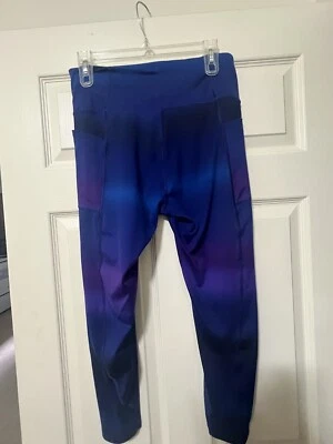 Legging Capri Suave Victoria's Secret 12 On Point Flow Estampado Púrpura y Azul Nuevo sin Etiquetas Foto 1 de 3