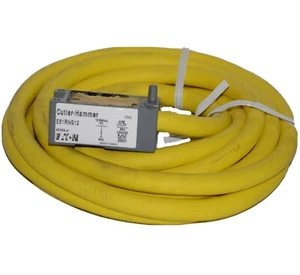 E51RNS12 Cutler Hammer Proximity Switch w/ Cable --SA - Picture 1 of 1