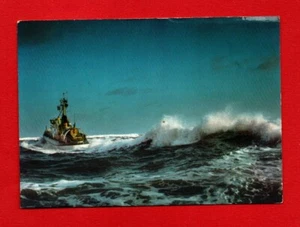 GERMAN RESCUE BOAT postcard sea waves birds shipwreck people - Picture 1 of 2
