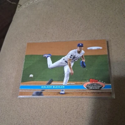 2022 Topps Stadium Club Walker Buehler 1991 Design Variation SSP #122 - Image 1 of 2