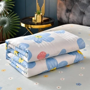 Summer Quilts Air-conditioning Comforter Soft Breathable Blanket Lightweight - Picture 1 of 30