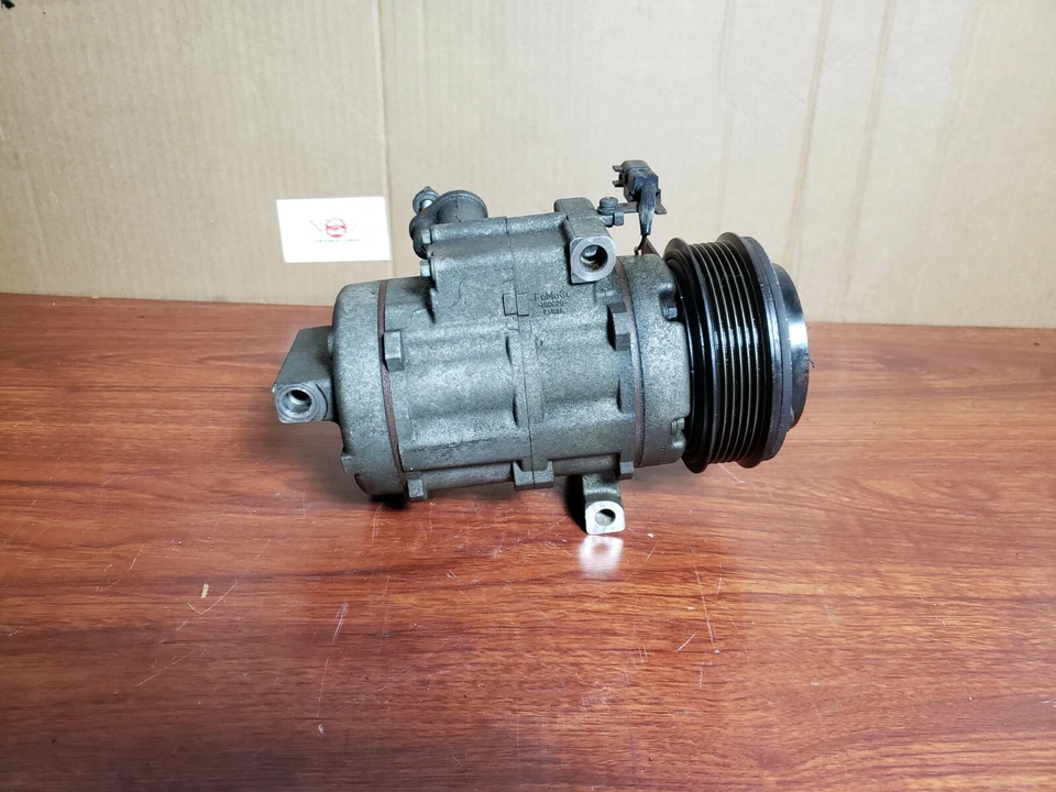 Compresor de aire acondicionado Lincoln MKT/MKS 2010-2012 Ford Flex/Taurus 3,7 L 9G13-19D629-AB Foto 1 de 4