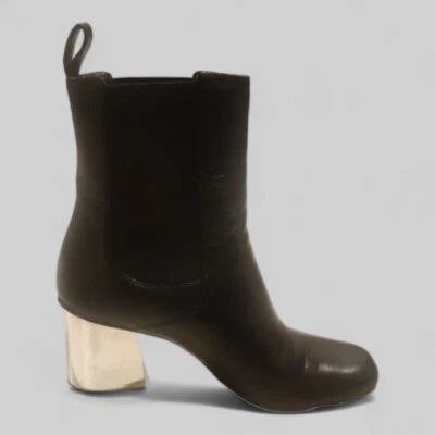 Botas negras para mujer Gucci con tacón cromado Foto 1 de 4