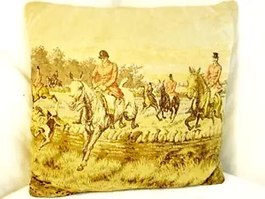 Vtg Fox Hunt Pillow Equestrian Riders Horses Hounds felt Back 17x17" Throw FrSh - Picture 1 of 6