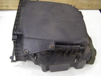 OEM 1998 Buick Park Avenue 3800 Air Cleaner Intake Filter Box 25166107 - Image 1 of 4