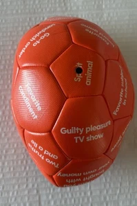 Balón de fútbol Reddit Logo Sno nuevo sin inflar súper raro  - Imagen 1 de 7