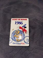 Disney Guest of Honor 1986  pin button New Never Used