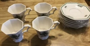 4 tazas y platillos con patrón de Navidad Nikko descontinuados - Imagen 1 de 4