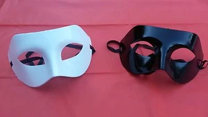 Plain Black/White Eye Masks Masquerade Face Mask Party/Halloween - Picture 1 of 3