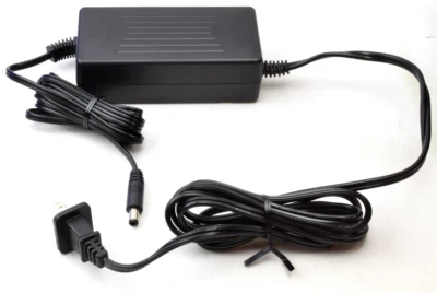 Scalextric Digital Power Supply 1/32 Slot Car Track US Transformer P9303W - Image 1 of 3