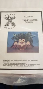 Cute Luvlee Designs Vintage Plastic Canvas OWL Planter/Holder Yarn Kit #LL1079 - Picture 1 of 4