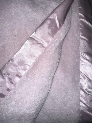 Simply Shabby Chic TWIN Plush Blanket Soft Pink Satin Trim 2Ply 90”x66” EUC - Image 1 of 4