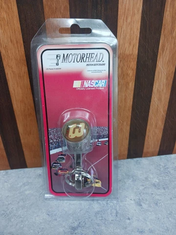 Dale Earnhardt 3 Piston Head Keychain Motorhead Cover