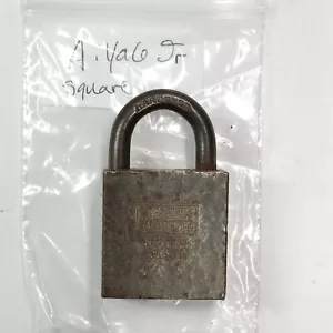 Lucchetti Yale vintage assortiti per Locksport (senza chiavi) ciascuno venduto separatamente - Foto 1 di 28