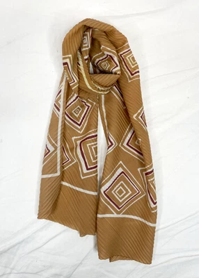 Vintage 70s Women Brown Beige Red Pleated Long Rectangle Scarf Geometric print - Image 1 of 3
