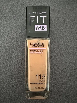Maybelline New York Foundation Fit Me Liquid 115 Ivory, LSF 18, 30 ml - Bild 1 von 3