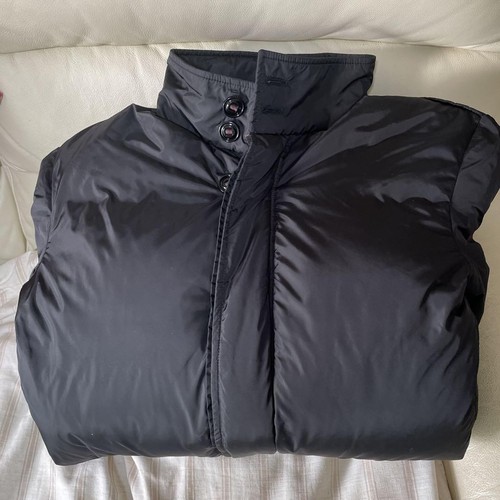 GUCCI Piumino nero con bottoni