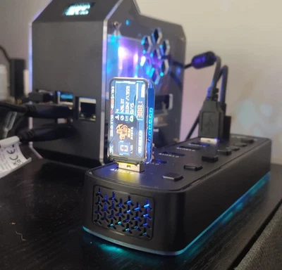 NMminer - Solo Crypto Miner 1005+kh/s - 2,8" Bildschirm - Schreibtisch Gadget - Man Cave - Bild 1 von 4