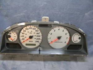 2001 NISSAN SENTRA SPEEDOMETER GAUGE ANALOG CLUSTER SE 2.0 M/T FOR PARTS ONLY - Foto 1 di 12