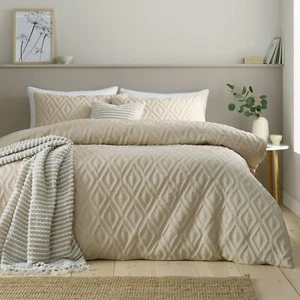 Catherine Lansfield Jacob Geo Pinsonic Duvet Cover Bedding Set Natural - Picture 1 of 7