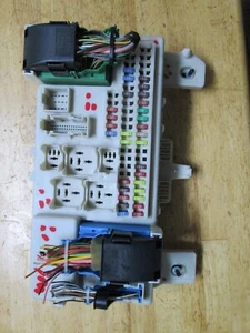 2004-2009 Mazda 3 BCM Body Control Module Junction Fuse Box BN8D 66730 J - Picture 1 of 18