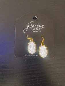 Jasmine Lane goldfarbene Silber-Ohrhänger im Druzy-Stil – hypoallergen 1,5 Zoll - Bild 1 von 2