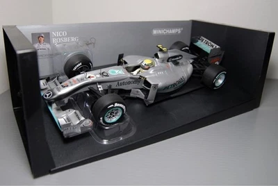 MINICHAMPS Mercedes GP 1/18 F1 Rosberg 2010 scala 1/18 mini da collezione - Immagine 1 di 4