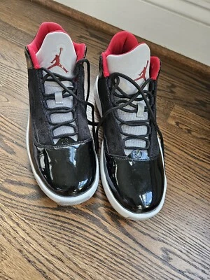 Cimento preto tamanho 8 - Jordan Max Aura 2 - Imagem 1 de 4