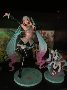 HATSUNE MIKU FEAT ANIME FIGURE GAME MY LITTLE PONY 8" COLLECTIBLE MODEL TOYS NEW - Picture 1 of 6