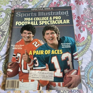 Sports Illustrated From 1984. Featuring Dan Marino & Bernie Kosar! Exc. Cond. - Picture 1 of 6