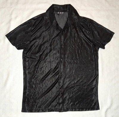 Camisa masculina vintage ícone pop preta listrada de seda parcialmente transparente TAG GG serve no médio - Imagem 1 de 4
