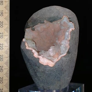 Zeolite geode with Heulandite crystal cluster cut base basalt vug cave 0.28kg - Bild 1 von 9