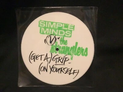 Simple Minds vs the Stranglers - ‘Get A Grip On Yourself’ 7” vinyl - Image 1 of 2